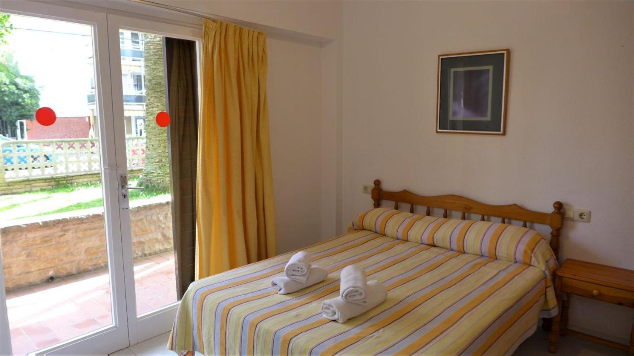 Apartamentos Flandria Salou Kültér fotó
