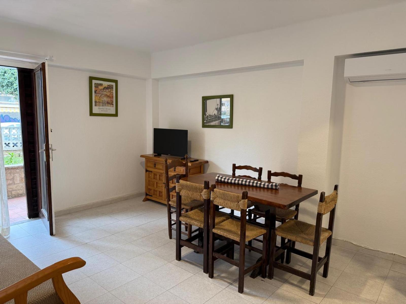 Apartamentos Flandria Salou Kültér fotó